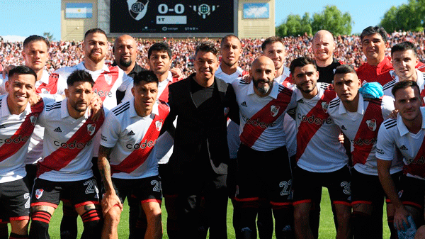 En la despedida de Gallardo, River goleó al Betis de España