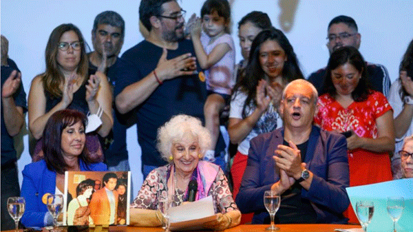 Las Abuelas de Plaza de Mayo encontraron al nieto 131: «Nos volvemos a ilusionar con más restituciones en 2023»