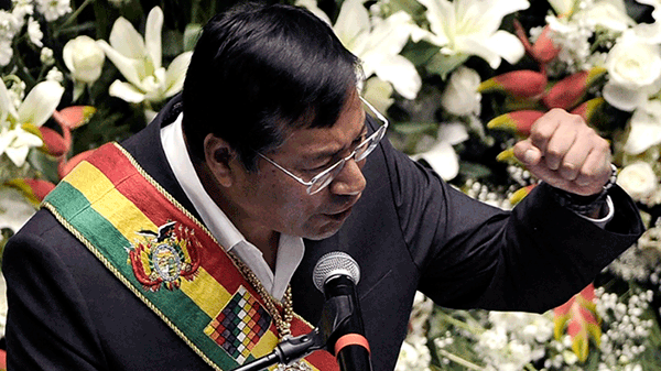 Arce promulgó la ley de Censo en Bolivia y volvió a enfrentarse con Evo Morales