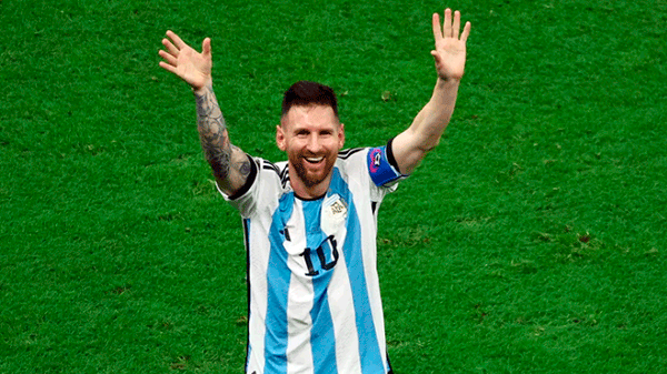 Subastan la camiseta de Messi firmada por todo el plantel a beneficio del Hospital Fernández