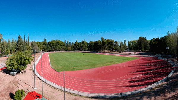 Torneo de Atletismo en el Polideportivo N° 1 de San Rafael