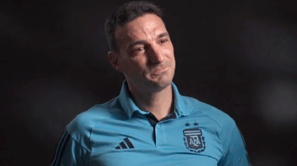 Scaloni se emocionó hasta las lágrimas antes del partido con Croacia: «Esta Selección juega para la gente»