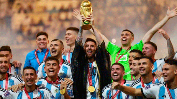 La AFA planea que la Selección argentina juegue dos amistosos en el país para que la gente celebre el título Mundial