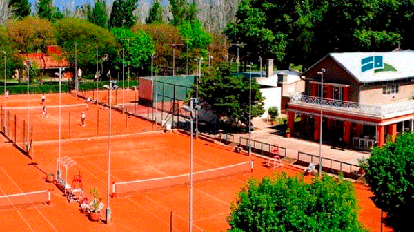 Exhibición en el San Rafael Tenis Club