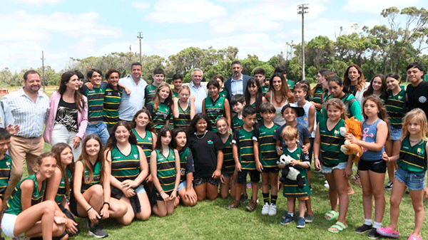 Alberto Fernández celebró tener “una temporada turística récord en 2022 y 2023”