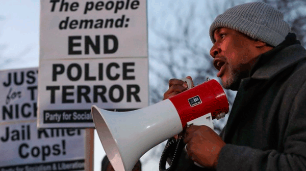 Manifestaciones en distintas ciudades estadounidenses por la muerte de un joven afroamericano