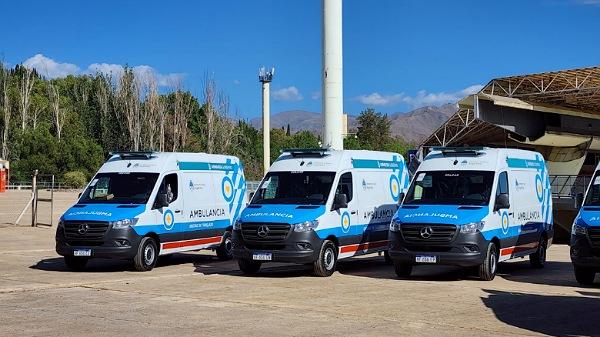 El Gobierno nacional entregó 18 ambulancias a Mendoza