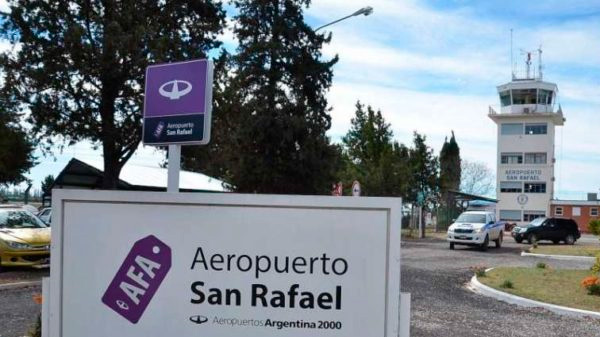 Mecánicos del municipio dejaron nuevamente operativa la autobomba del aeropuerto de San Rafael