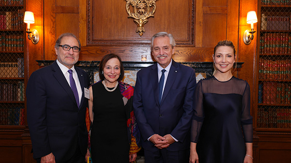El Presidente se reunió con Susan Segal y líderes empresariales del Council of the Americas