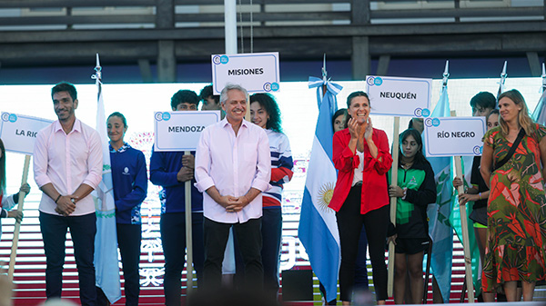 El Presidente inauguró los Juegos Nacionales Evita de Playa en Chapadmalal