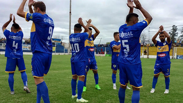 Fútbol: la segunda fecha cerró con cuatro victorias y un empate