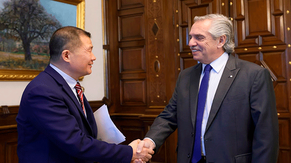 El Presidente se reunió con las máximas autoridades de la empresa china Wuhan Yangluo Port Service Co