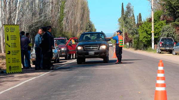 En abril, la Policía realizó más de 9 mil multas en Mendoza