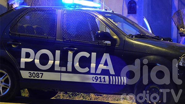 Violento asalto a punta de pistola en avenida Vélez Sarsfield