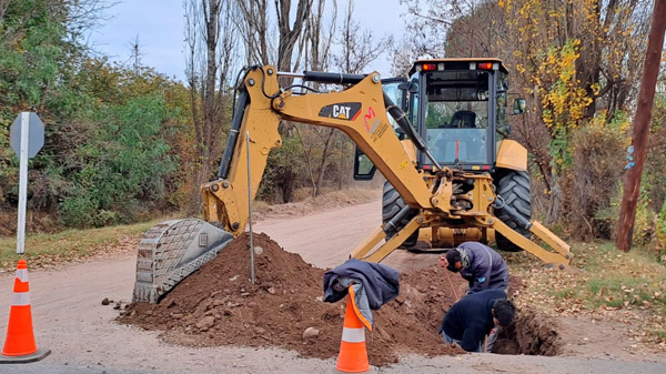 Agua Potable: Más obras en Las Paredes y Villa Atuel