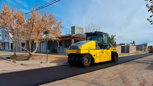 El municipio continúa con un fuerte plan de asfalto