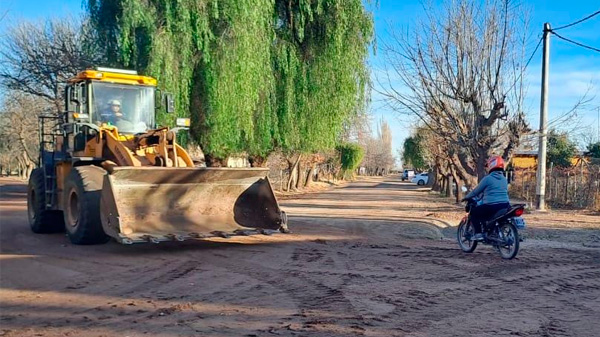 El municipio San Rafael asfalta el Barrio Schestakow y avanza la previa de Las Margaritas, Suter y El Tropezón