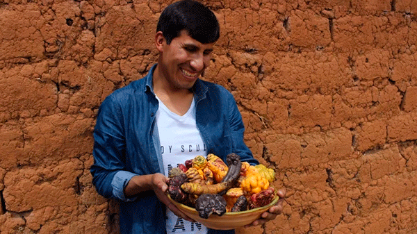 El agrónomo que potencia a la papa andina con técnicas genéticas para mejorar la dieta y la salud de la región