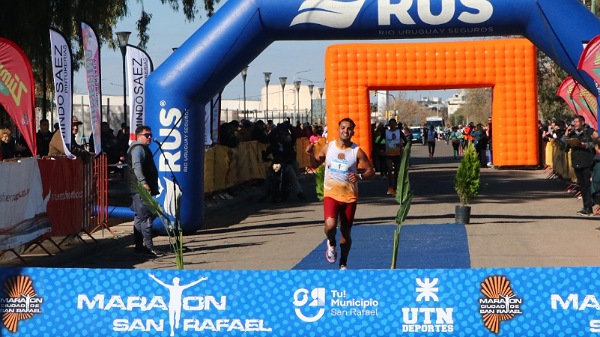 Jorge Cerda es el ganador de la Maratón Ciudad de San Rafael