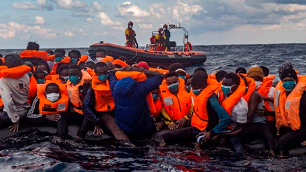Italia bloqueó y multó a navío de una ONG española por haber desembarcado migrantes en Carrara