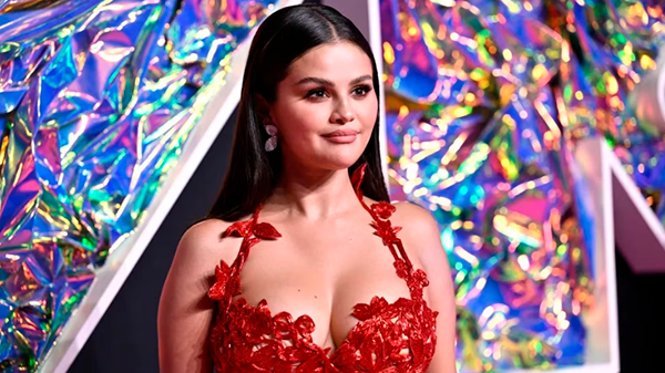 El gesto de Selena Gomez en los MTV Video Music Awards 2023 que se volvió viral