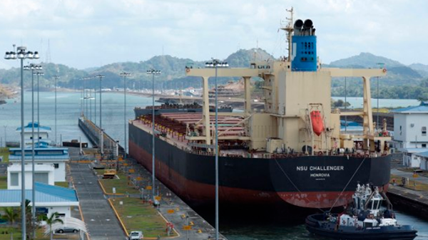 El Canal de Panamá reducirá los tránsitos diarios por la sequía