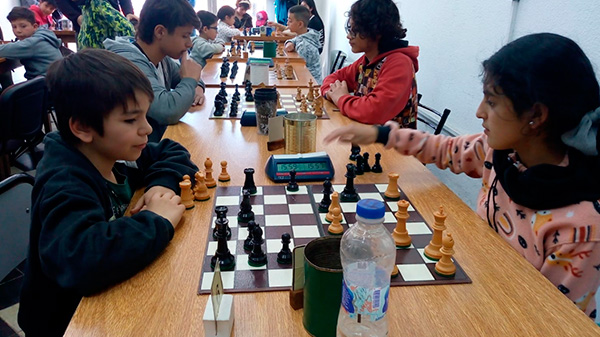 Se jugó un atractivo Torneo de ajedrez “Día del Niño”