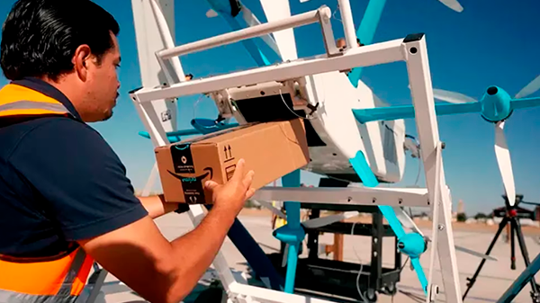Así funciona el servicio de entrega de domicilio con drones de Amazon