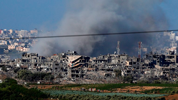 Israel ataca desde dos flancos la principal ciudad del norte de Gaza