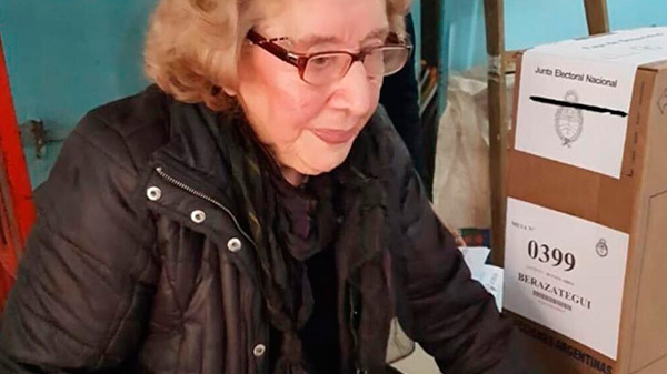 Una mujer de 104 años pidió ser incluida en el padrón para ir a votar