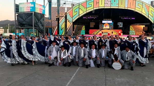 La Academia “Sol de los Huarpes”, participó en “Cosquín Abuelazo” y recibió una distinción como mejor propuesta regional