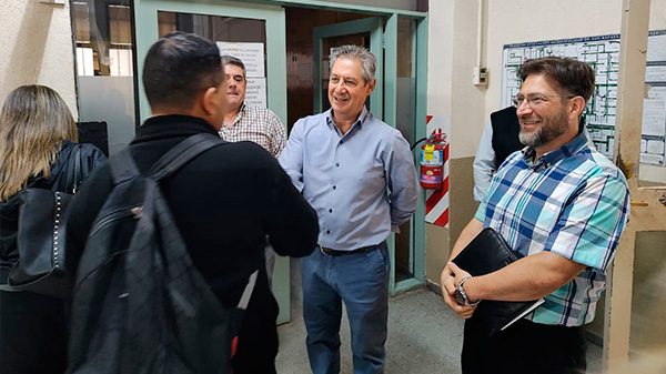 Omar Félix recibió y saludó a empleados municipales en el comienzo de su nueva gestión
