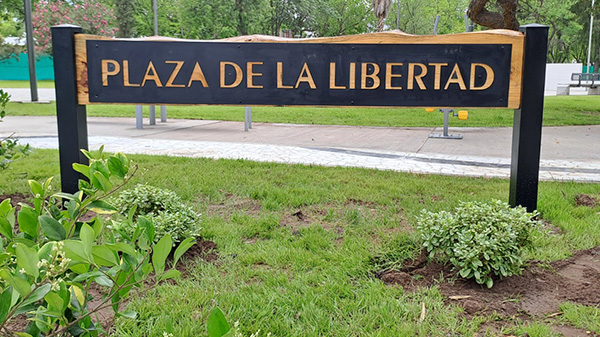 Este viernes inaugura la renovada plaza Libertad