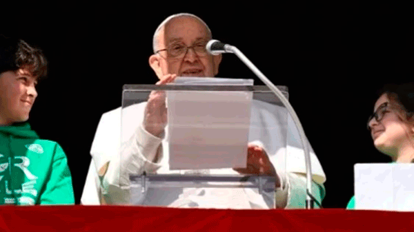 El Papa pidió el fin de las guerras e instó a respetar a los civiles
