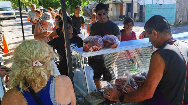 Barrio Unimev: cortes de cerdo a muy buen precio en Feria Franca