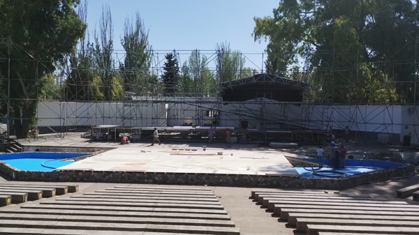 Toma forma el escenario para la Fiesta de la Vendimia de San Rafael