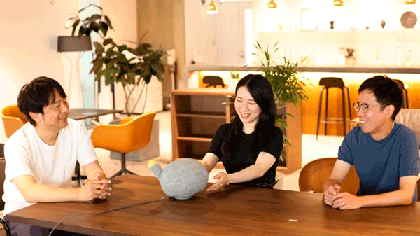 Crean robot inteligente que siente, aconseja y hace terapia sicológica en casa como un humano