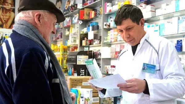 PAMI y los laboratorios negocian el nuevo acuerdo: ¿siguen los medicamentos gratis para jubilados?