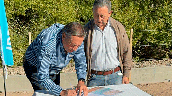 Celso Jaque y Sergio Marinelli firmaron un acuerdo