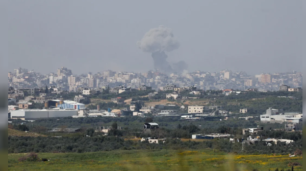 Combates se recrudecen en Gaza en medio de reanudación de las conversaciones para una tregua