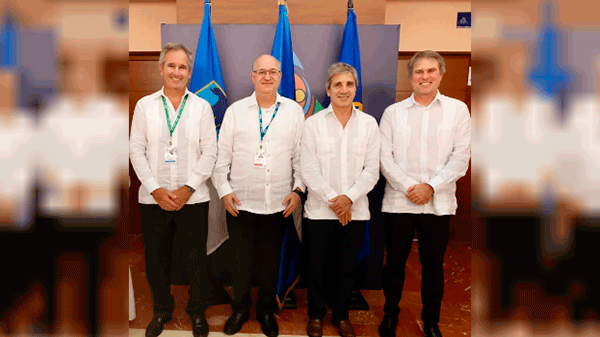 Luis Caputo se reunió en Punta Cana con el Presidente del BID, Ilan Goldfajn