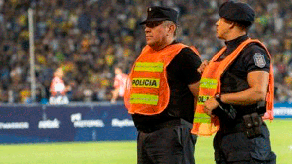 Piden a la Policía que baje los cánones por servicios en las canchas