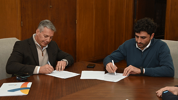 La provincia y Alvear firmaron un convenio para la regularización dominial