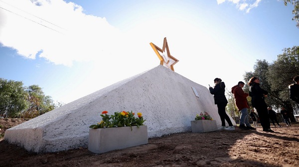 Con la presencia de familiares, se inauguró el monumento “Los Ángeles de la Cuesta”