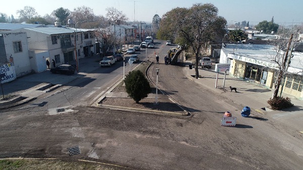 Asfaltan avenida Zapata y se viene Telles Meneses