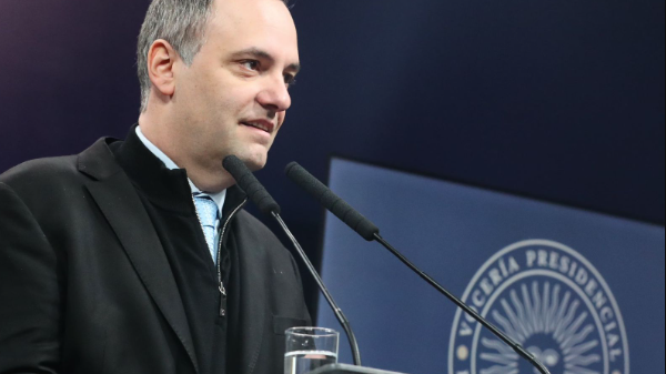 Adorni: “Después de 6 meses de obras intensivas ya funciona en Tratayén la planta que aumenta la capacidad de transporte de gas desde Vaca Muerta”
