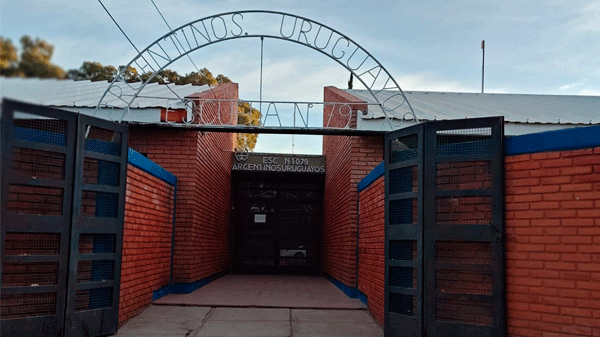 Alumnos de la Escuela «Argentinos Uruguayos» de Villa Atuel quieren cumplir el sueño de conocer el mar