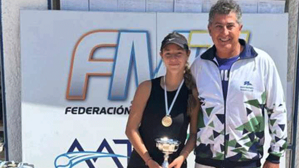 Lola Mora Cáceres campeona en el 5° Torneo Regional  de la AAT