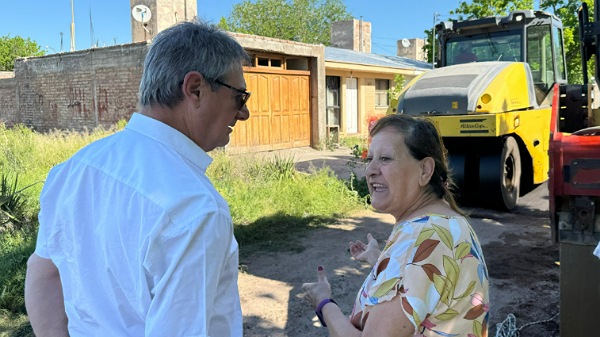 Asfalto en barrio Nihuil y se vienen los barrios Valle Grande y Villa Laredo