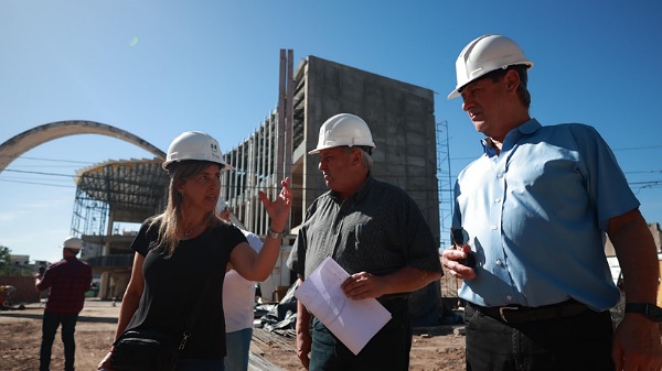 Félix destacó la continuidad de las obras “gracias a una cuidada administración”